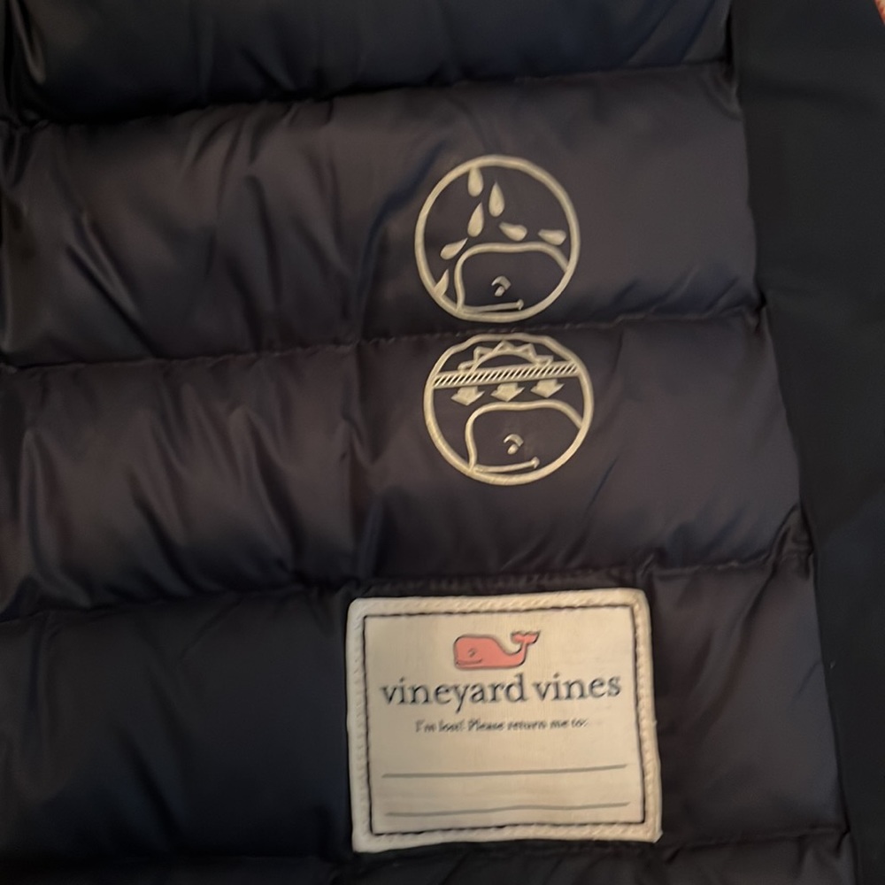 Like new boys vineyard vine down jacket. - Picture 6 of 6